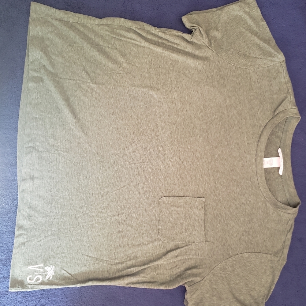 XL Victoria's Secret Green Tshirt